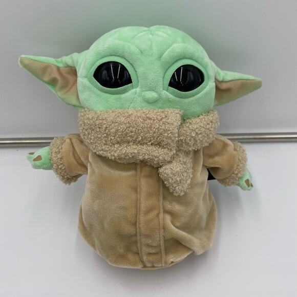 Star Wars Mandalorian Baby Yoda Grogu Soft Plush 9" NWT - Picture 1 of 3